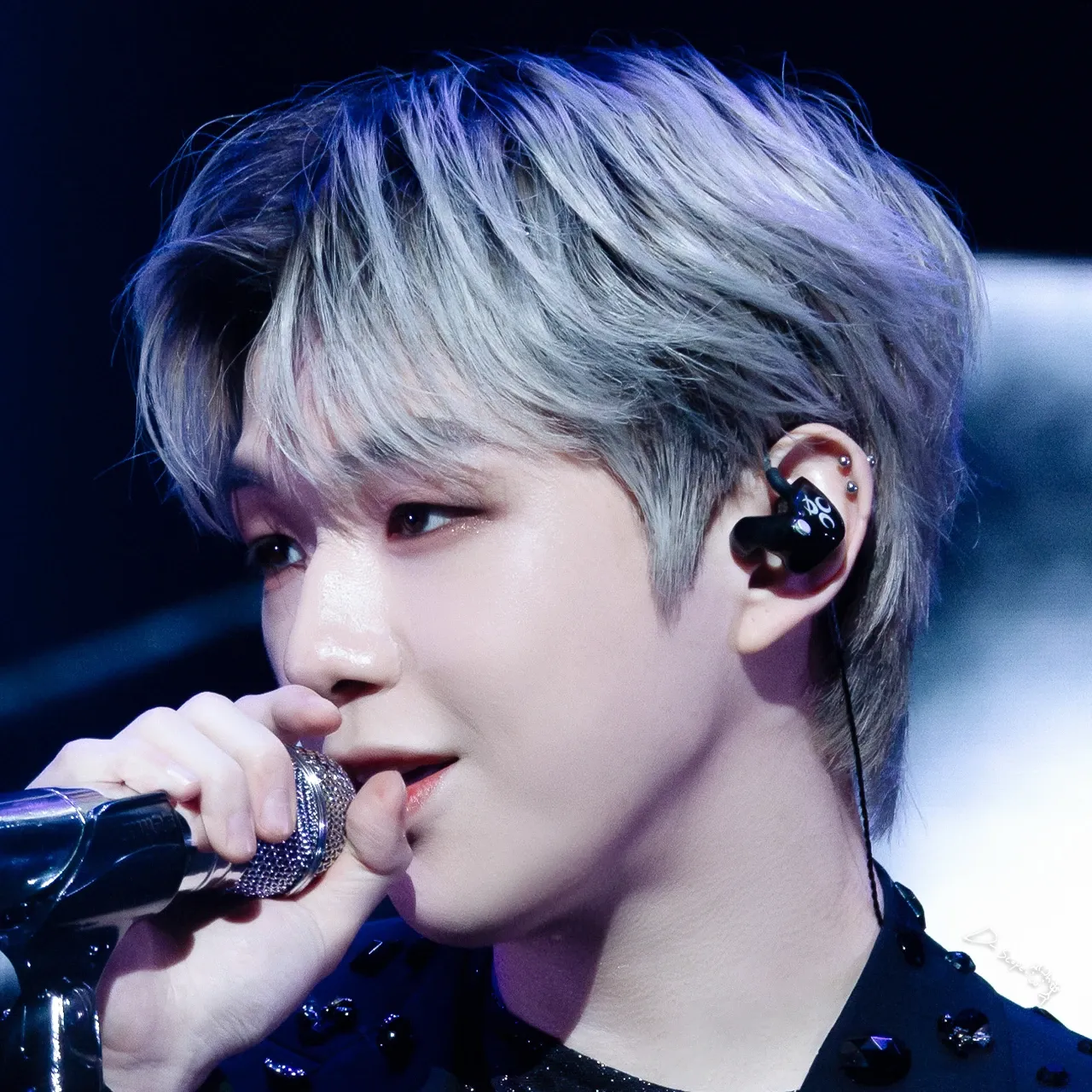 Behind-the-scenes cut of Kang Daniel