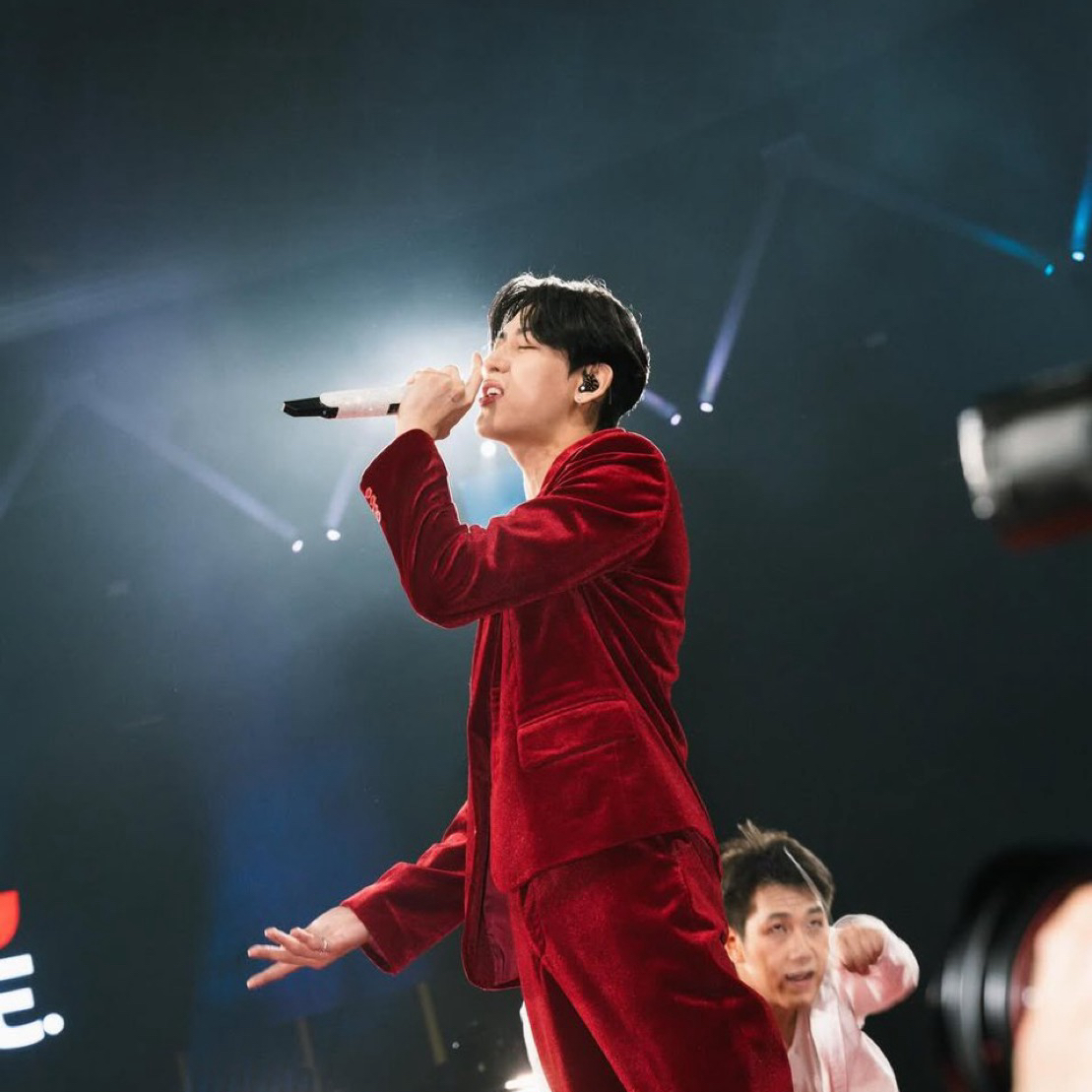 Latest photo of Bambam (GOT7)