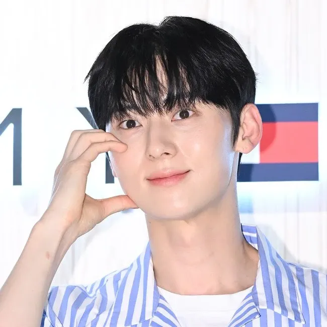 Latest photo of Hwang Minhyun
