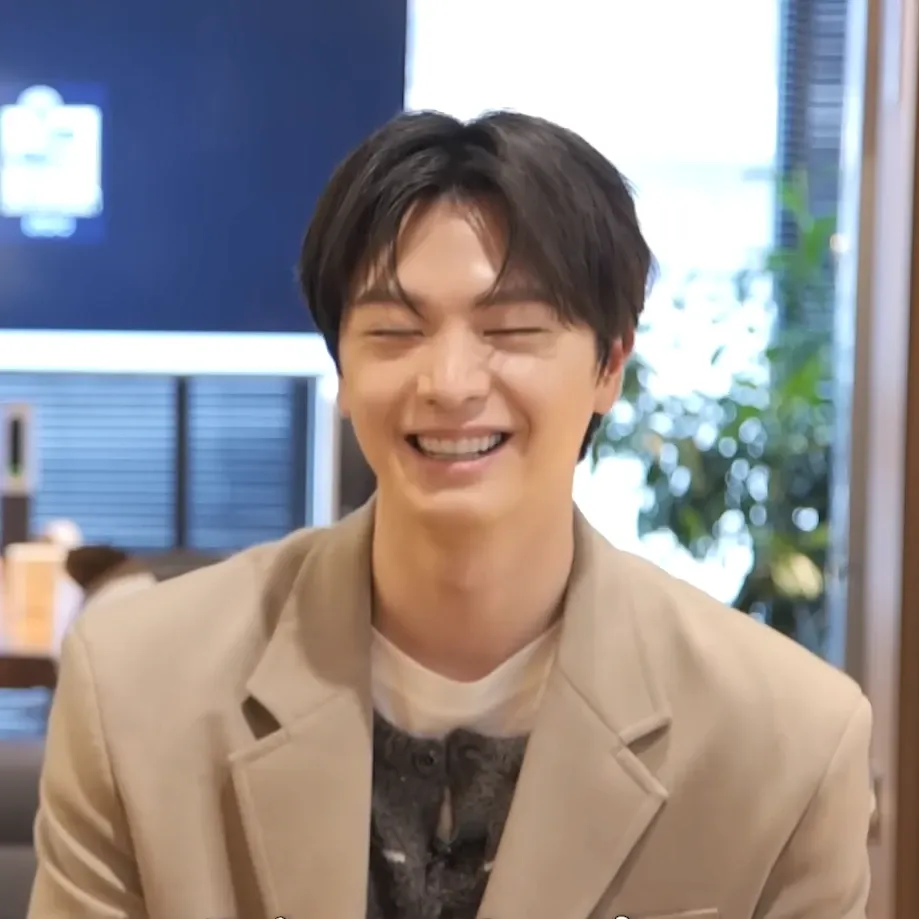 Recent activity shot of Yook Sungjae (BTOB)