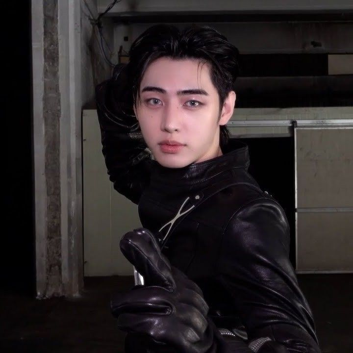 Behind-the-scenes cut of Sunghoon (ENHYPEN)