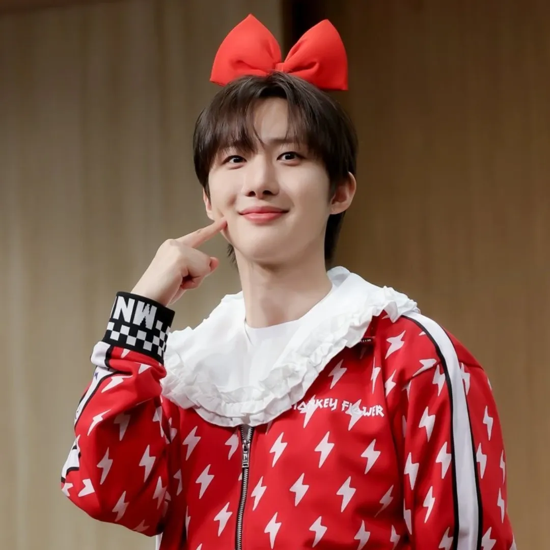 Latest photo of Hui (PENTAGON)
