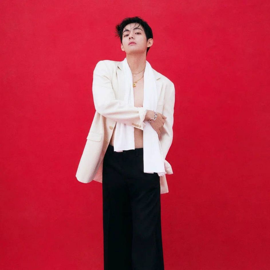 A moment captured by V (BTS)'s fan