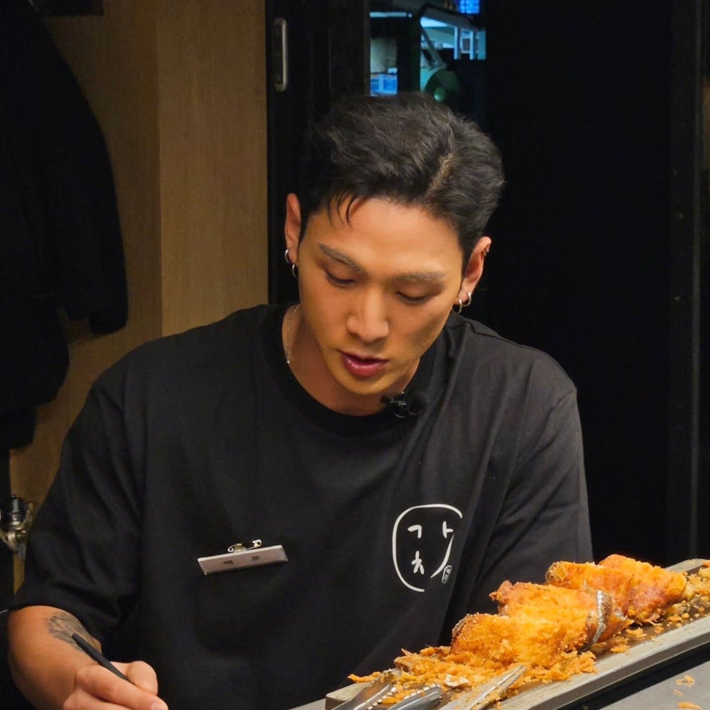 백호의 비하인드 컷