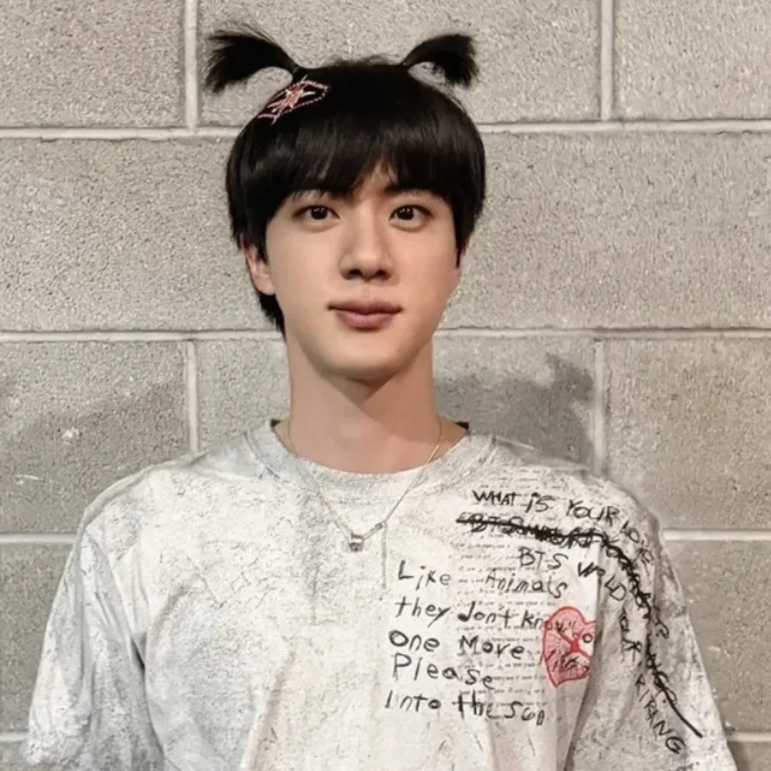 Potret di balik layar Jin (BTS)