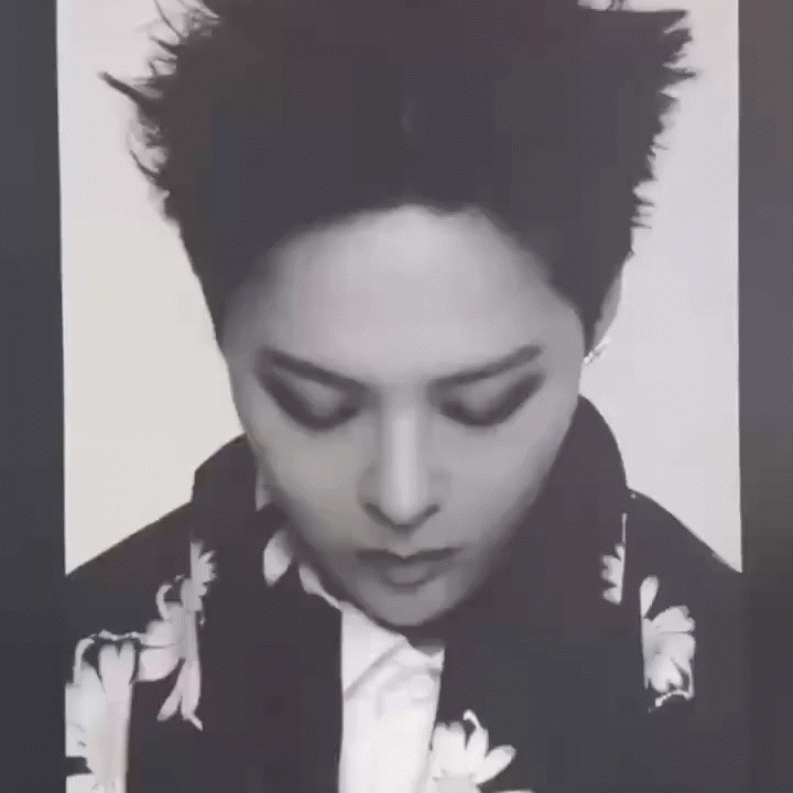 A moment captured by G-DRAGON (BIGBANG)'s fan