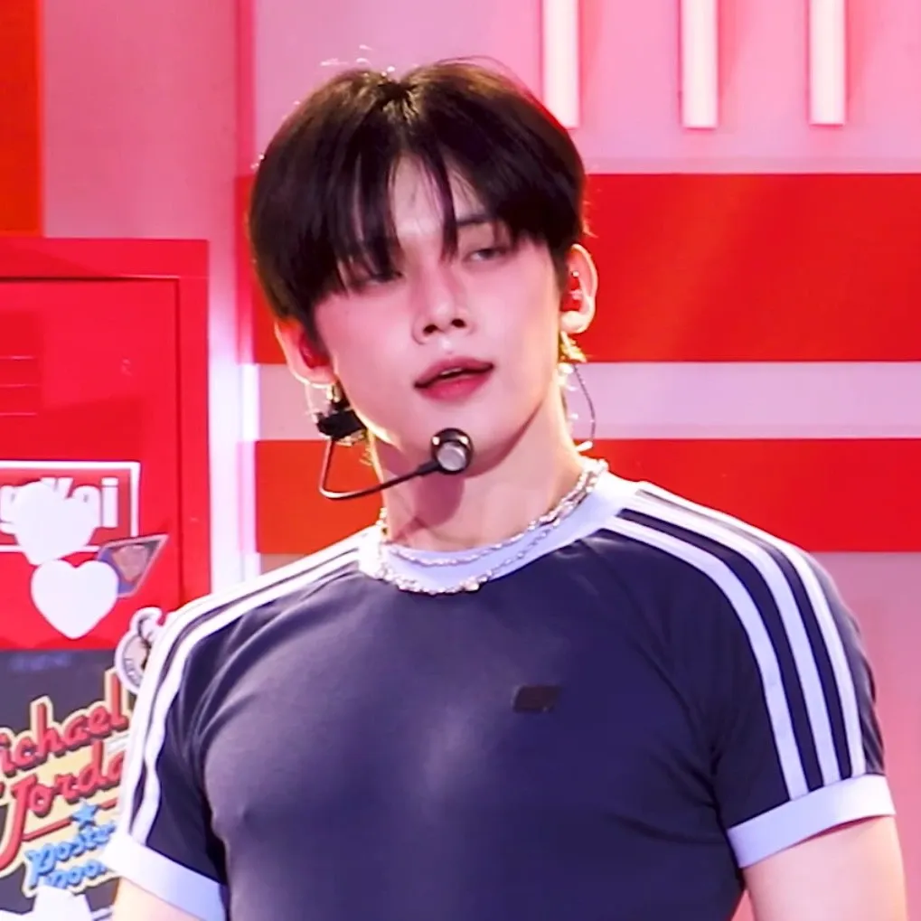 Potret di balik layar TOMORROW X TOGETHER