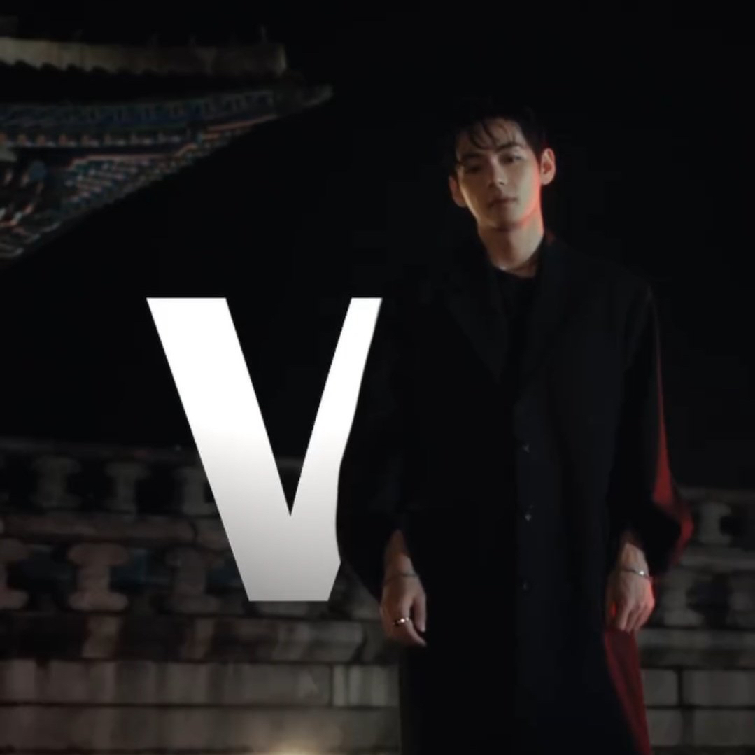 뷔 (방탄소년단) 최근 활동샷