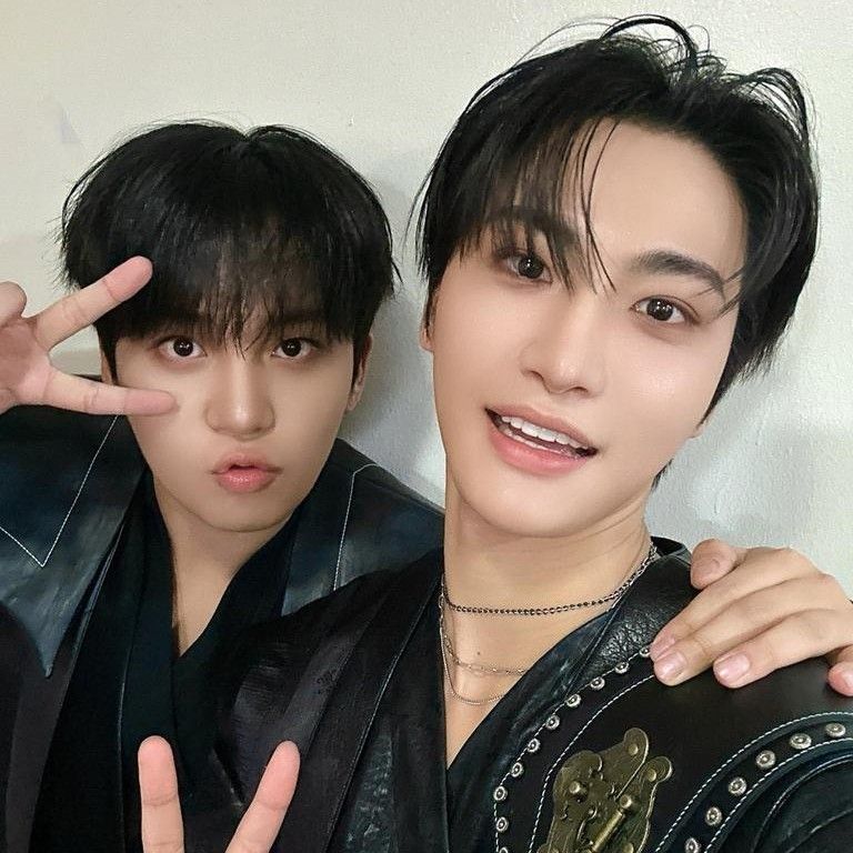 에이티즈의 최신 사진