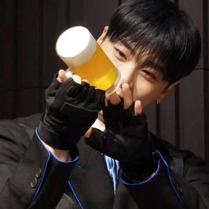 Behind-the-scenes cut of Moonbin (ASTRO)