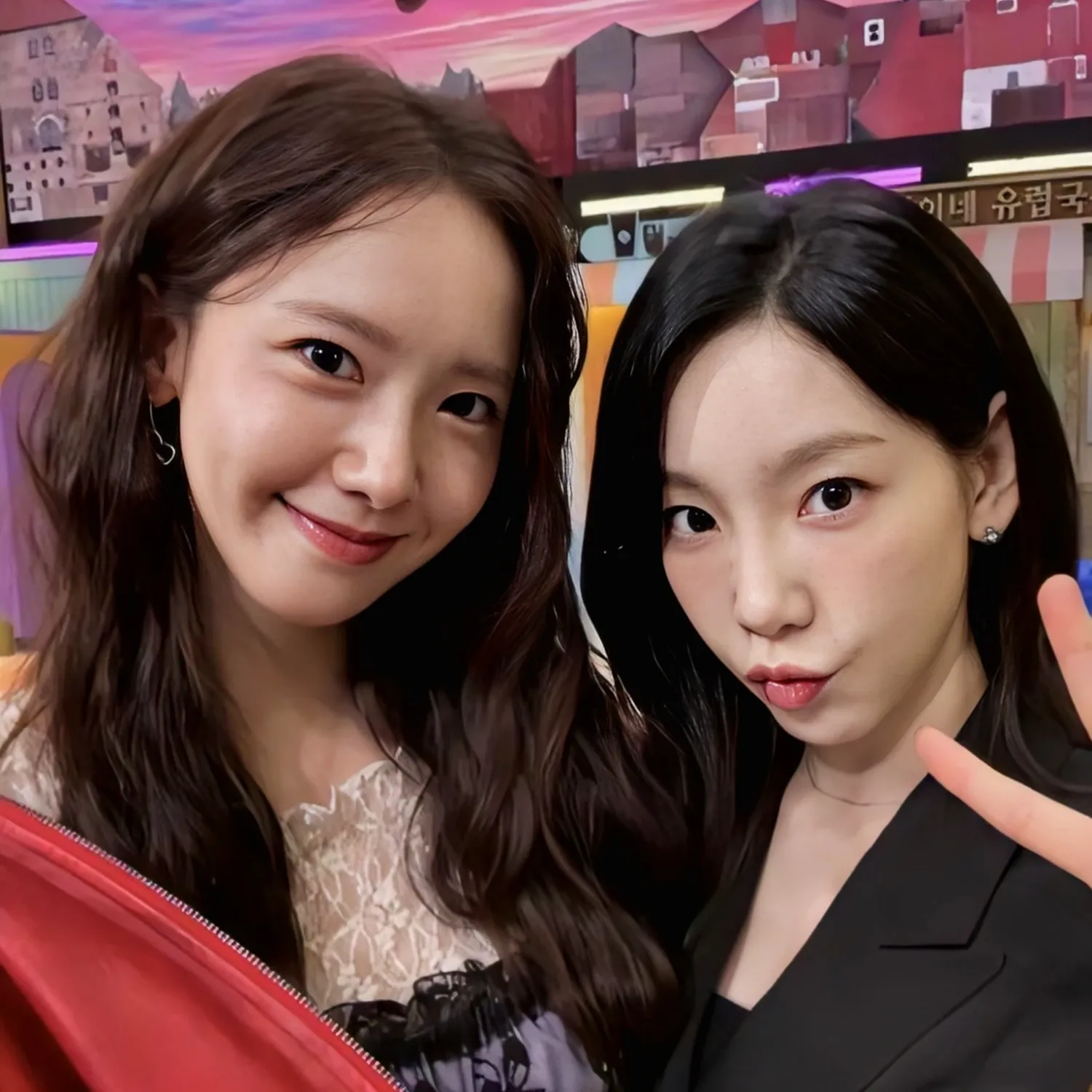 Foto aktivitas terbaru Taeyeon (Girls' Generation)