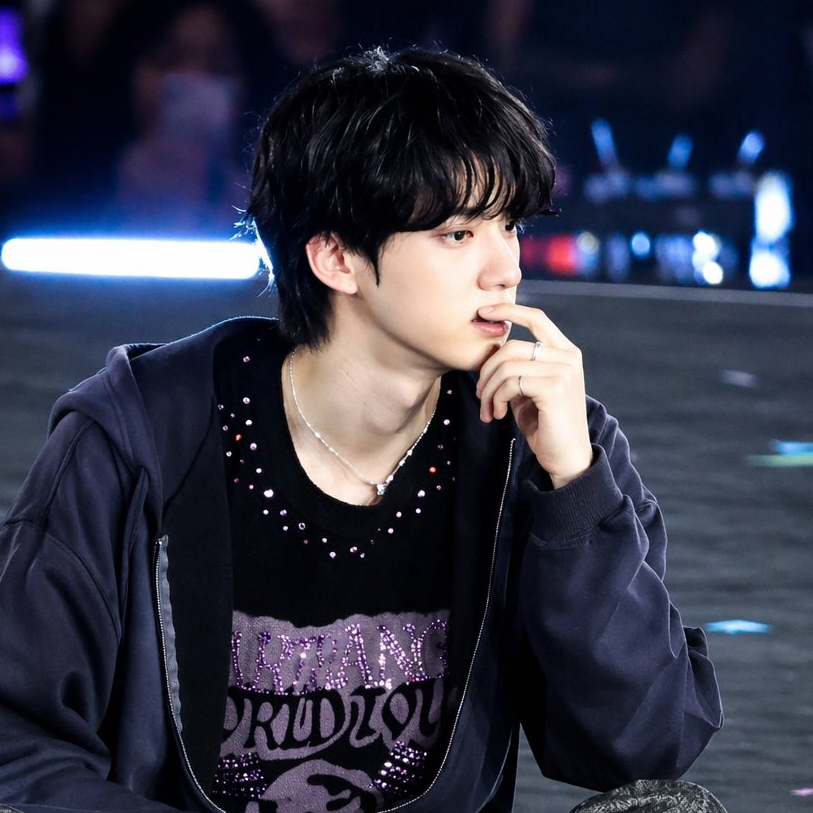 진 (방탄소년단)의 최신 사진