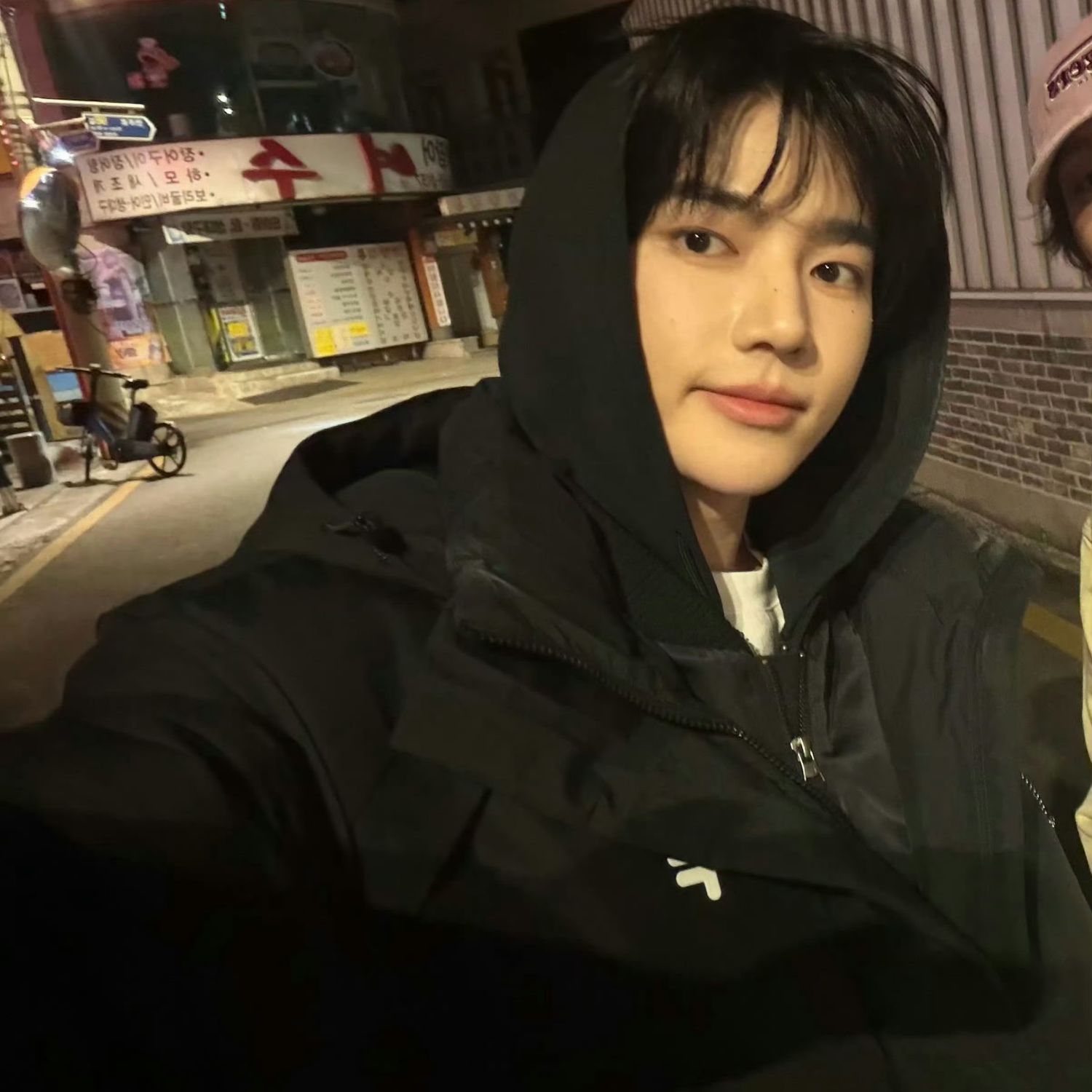 Recent activity shot of Zhang Hao (AND2BLE)