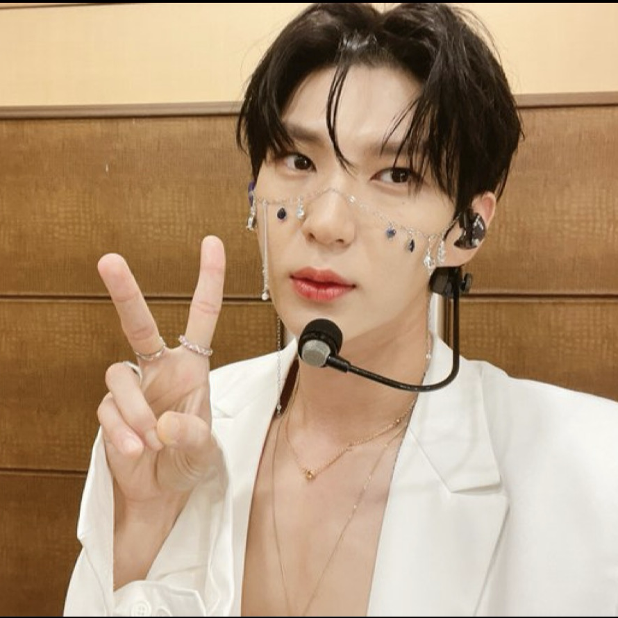 Postingan bintang K-pop yang paling disorot saat ini