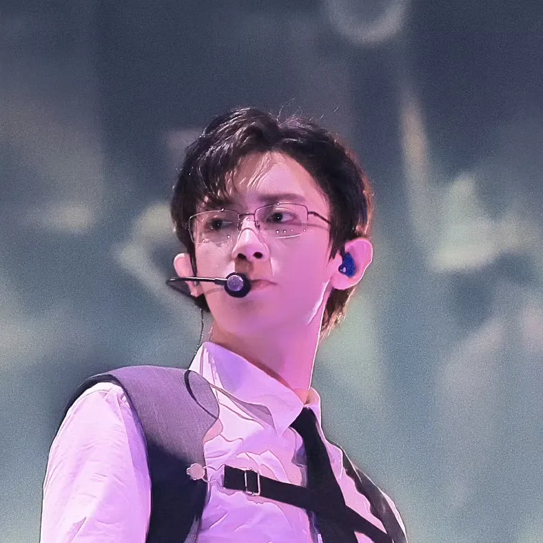 찬열 (EXO)의 최신 사진