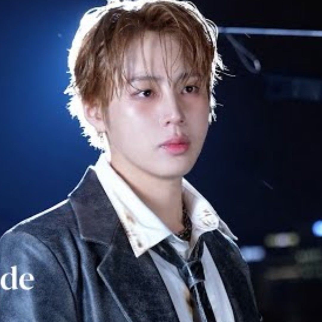 하성운 최근 활동샷