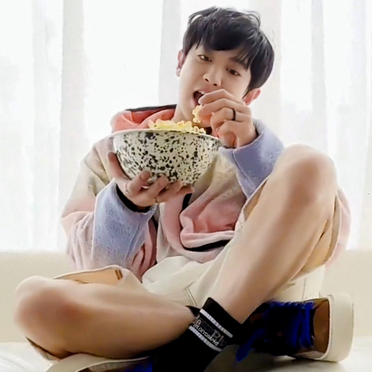 A moment captured by Chanyeol (EXO)'s fan