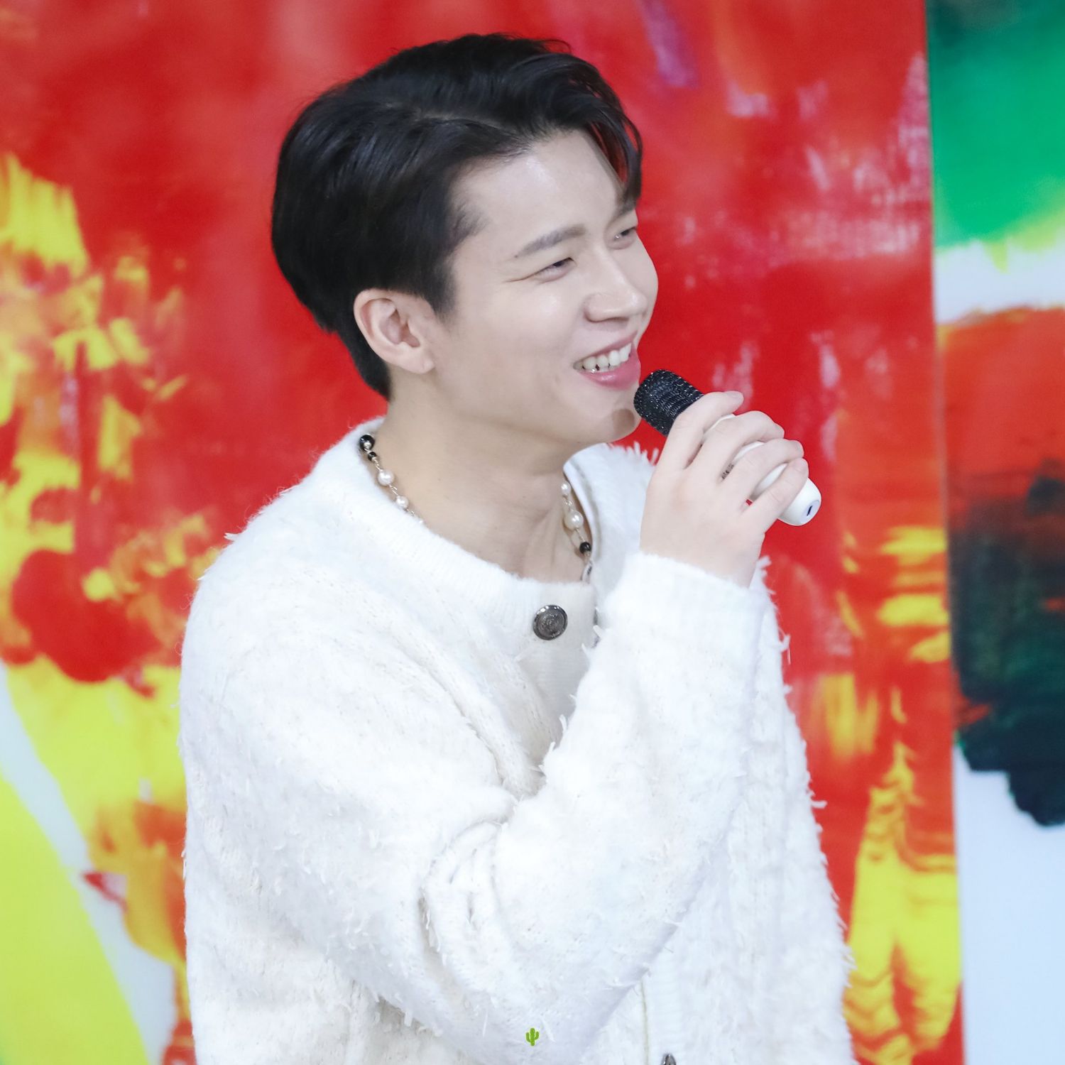 A moment captured by Woohyun (INFINITE)'s fan