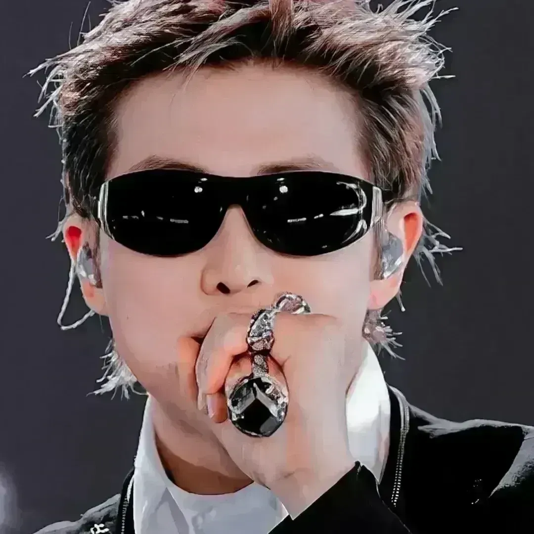 Momen yang diabadikan oleh penggemar BTS