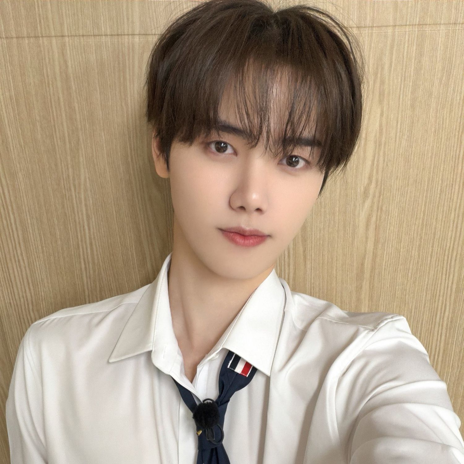 Latest photo of Minhee (CRAVITY)