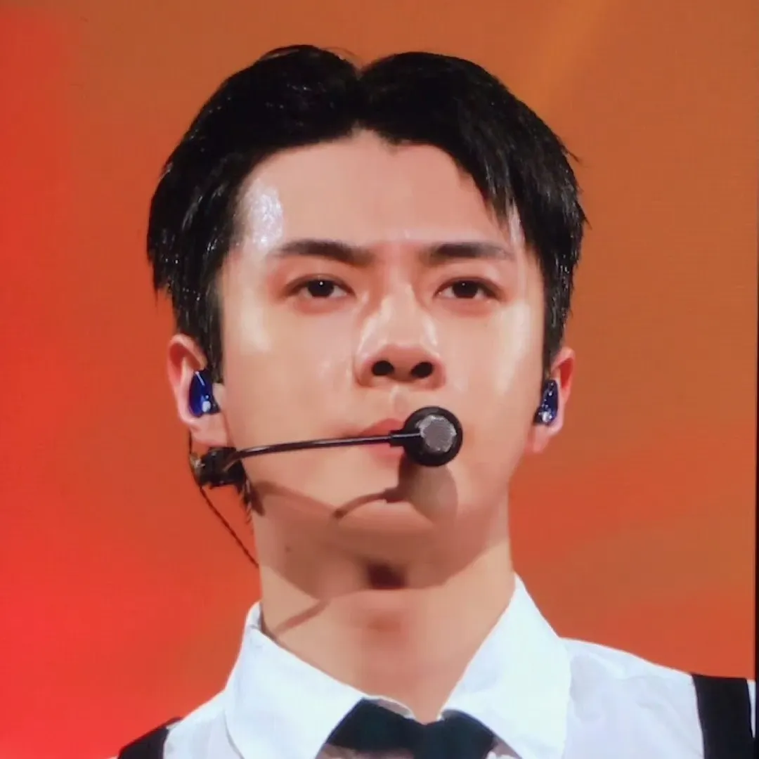 Recent activity shot of Sehun (EXO)