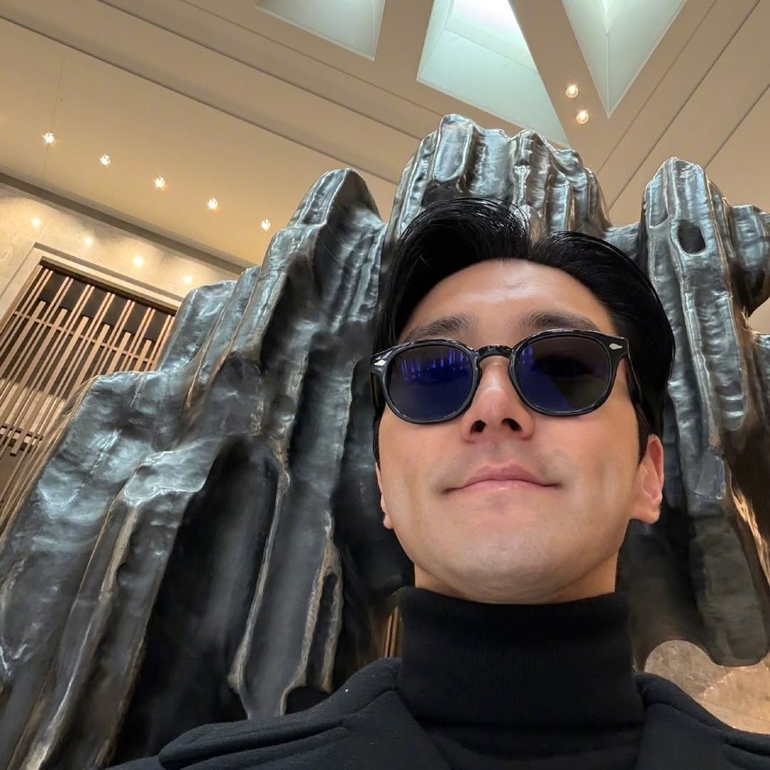 Latest photo of Siwon (Super Junior)