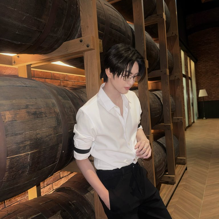 Latest photo of Copper (BUS)