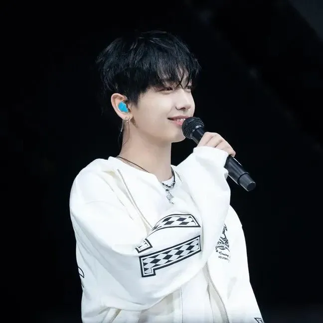 Latest photo of Myeong Jaehyun (BOYNEXTDOOR)