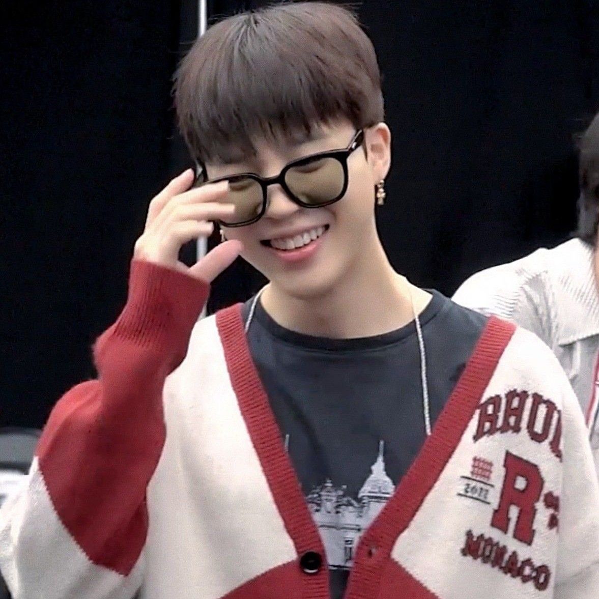 Momen yang diabadikan oleh penggemar Jimin (BTS)