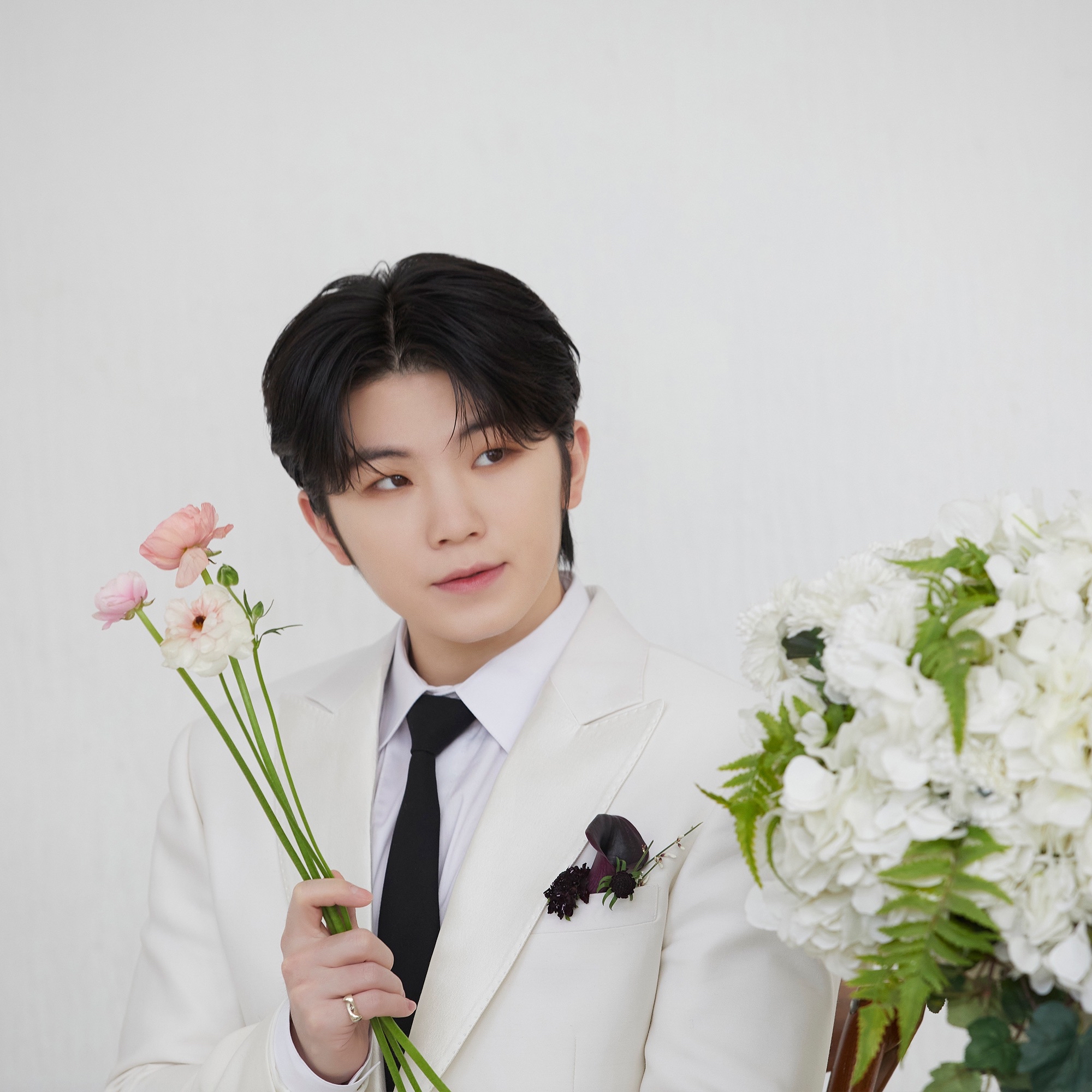 Woozi (SEVENTEEN)的最新活動照片