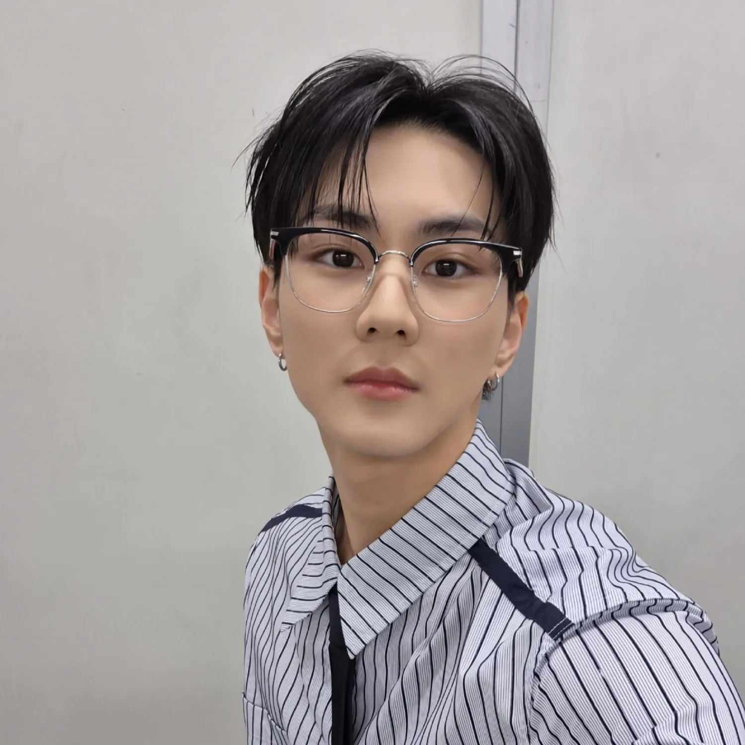 Behind-the-scenes cut of Jungwon (ENHYPEN)