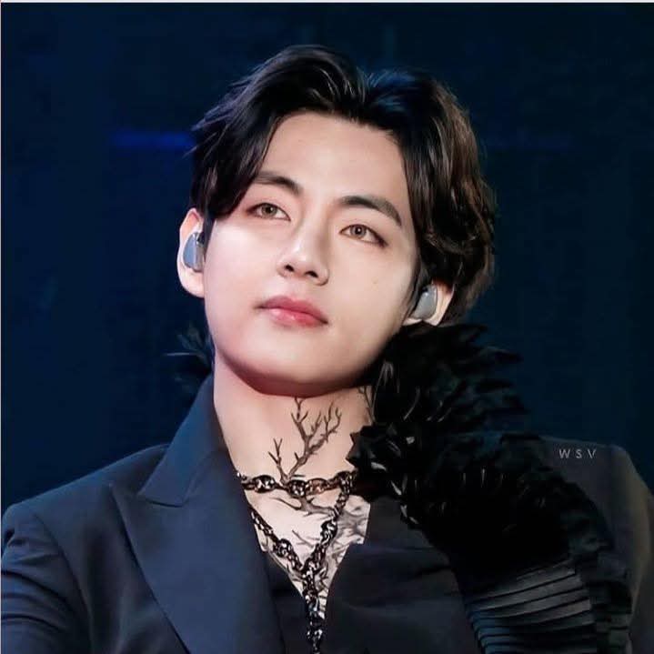Foto terbaru V (BTS)