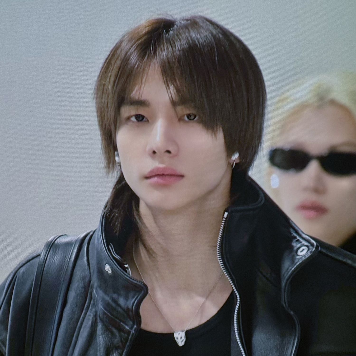 현진 (Stray Kids)의 비하인드 컷