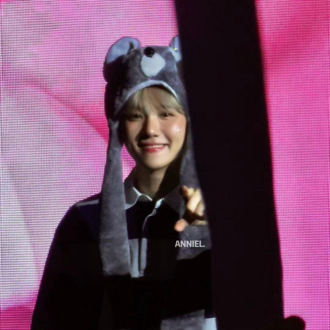 백현 (EXO)의 비하인드 컷