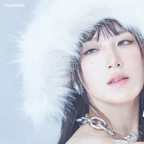 Behind-the-scenes cut of Shuhua (i-dle)