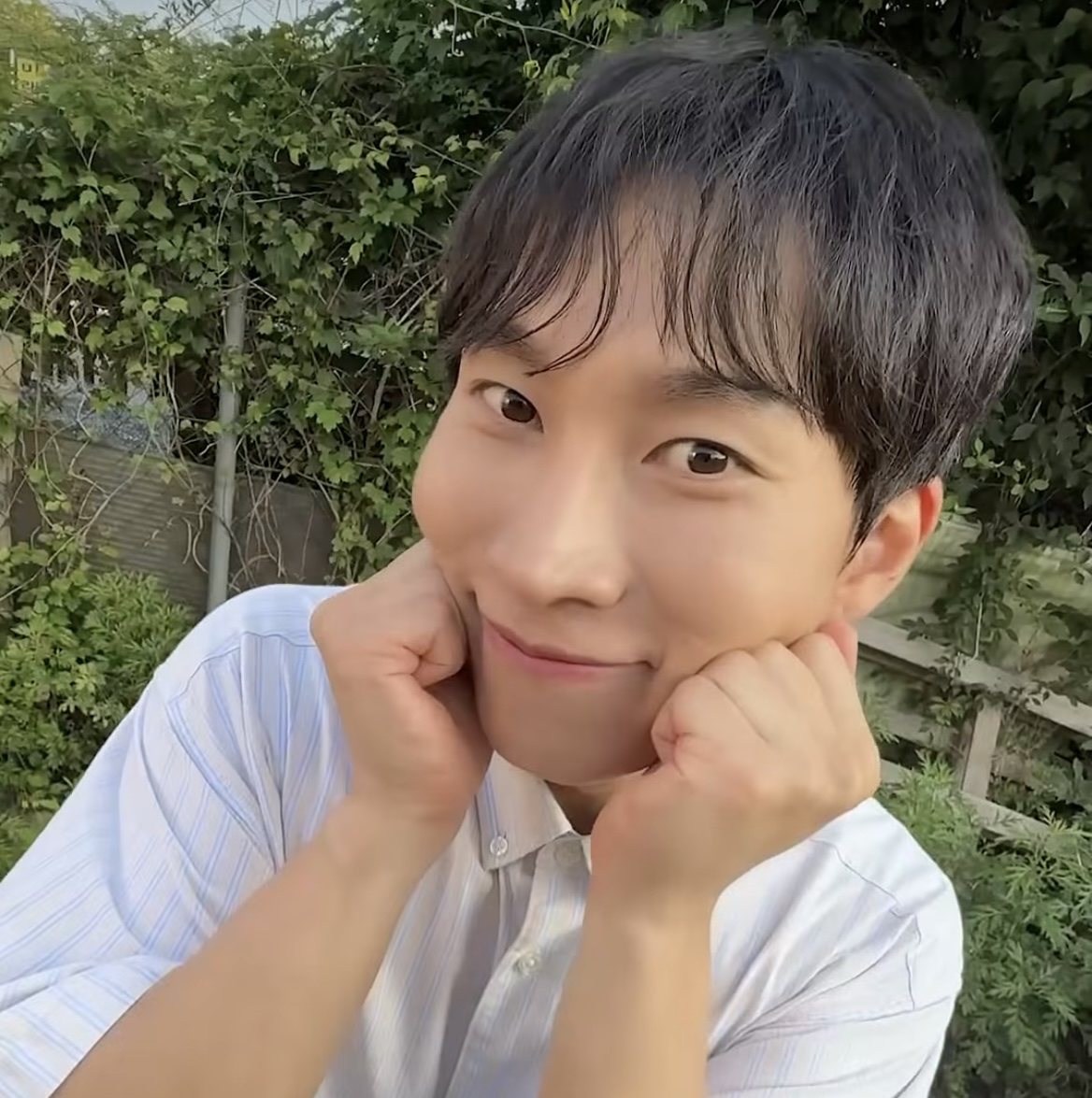Recent activity shot of Seo Eunkwang (BTOB)