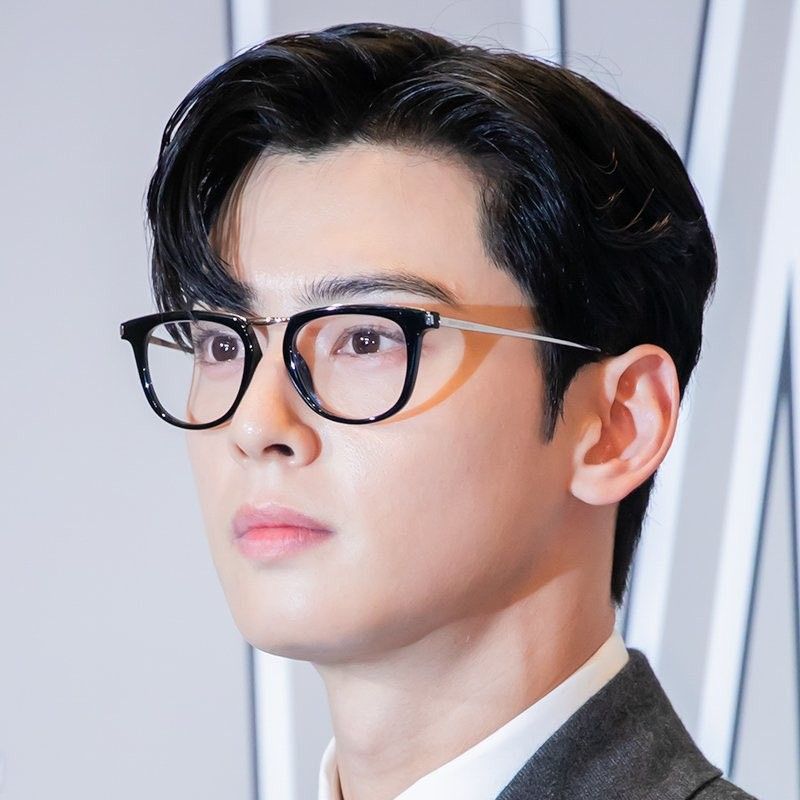 Latest photo of Eunwoo (ASTRO)