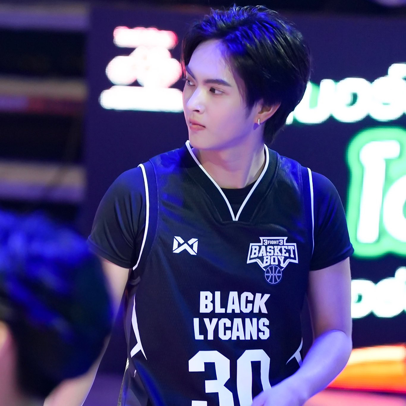 Behind-the-scenes cut of Copper (BUS)