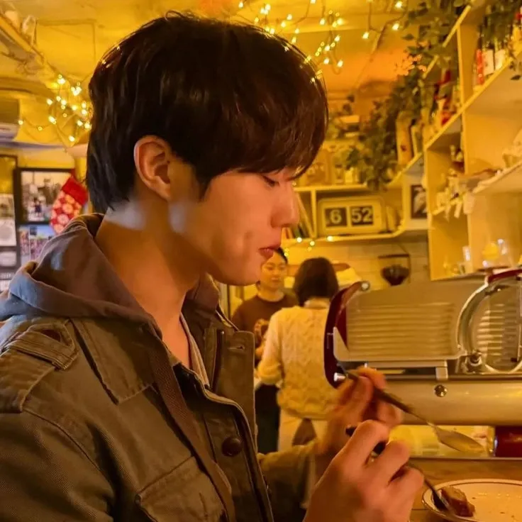 A moment captured by Hyunsuk (CIX)'s fan