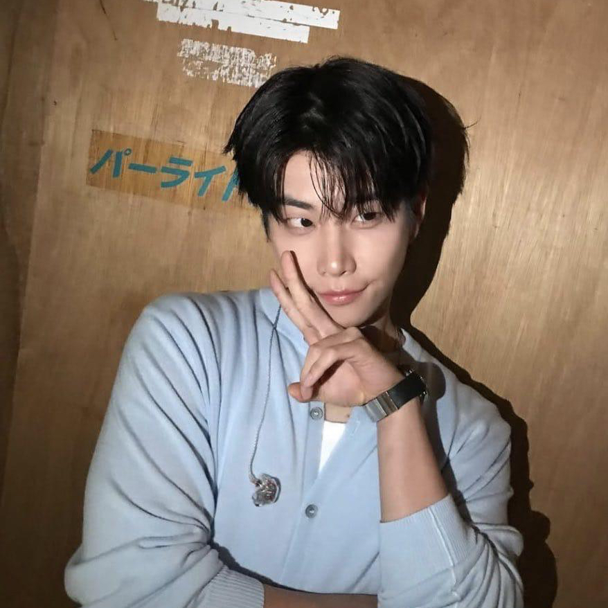 아스트로 최근 활동샷