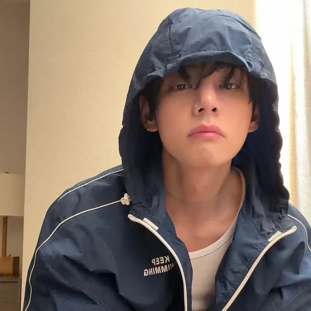 Momen yang diabadikan oleh penggemar V (BTS)