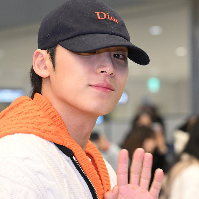 Latest photo of Mingyu (SEVENTEEN)