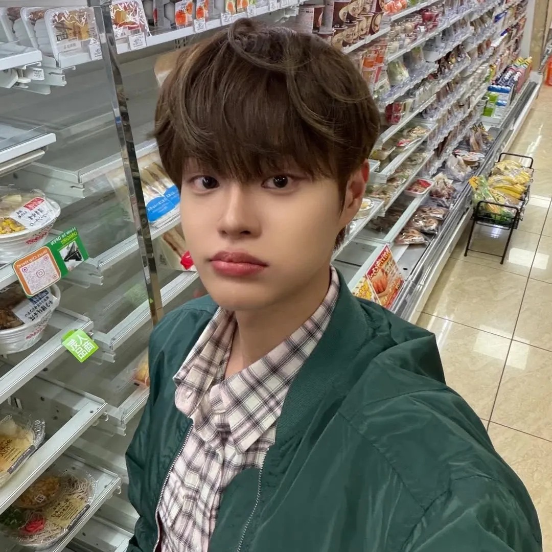 Recent activity shot of Lee Daehwi (AB6IX)