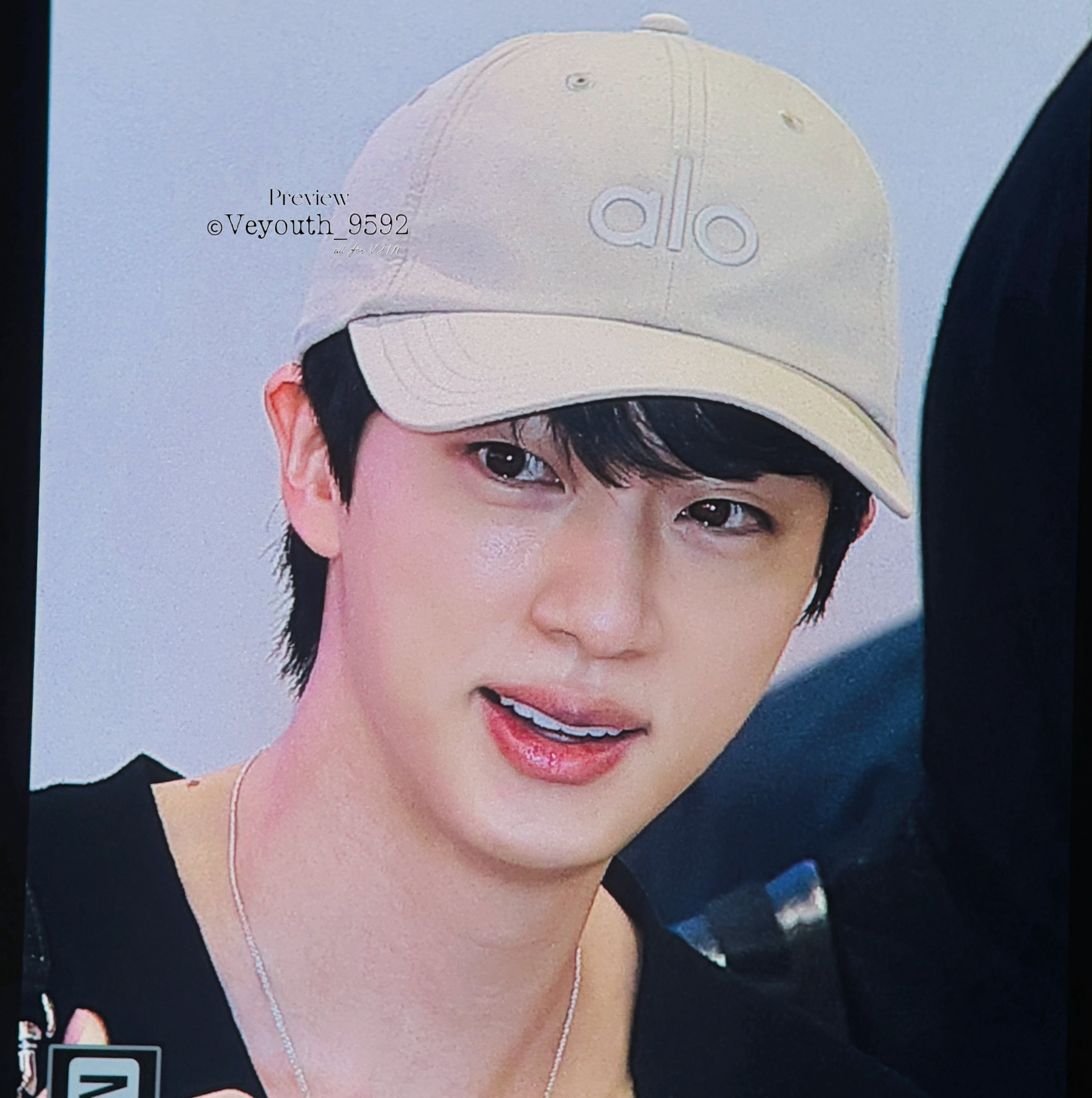 Behind-the-scenes cut of Jin (BTS)