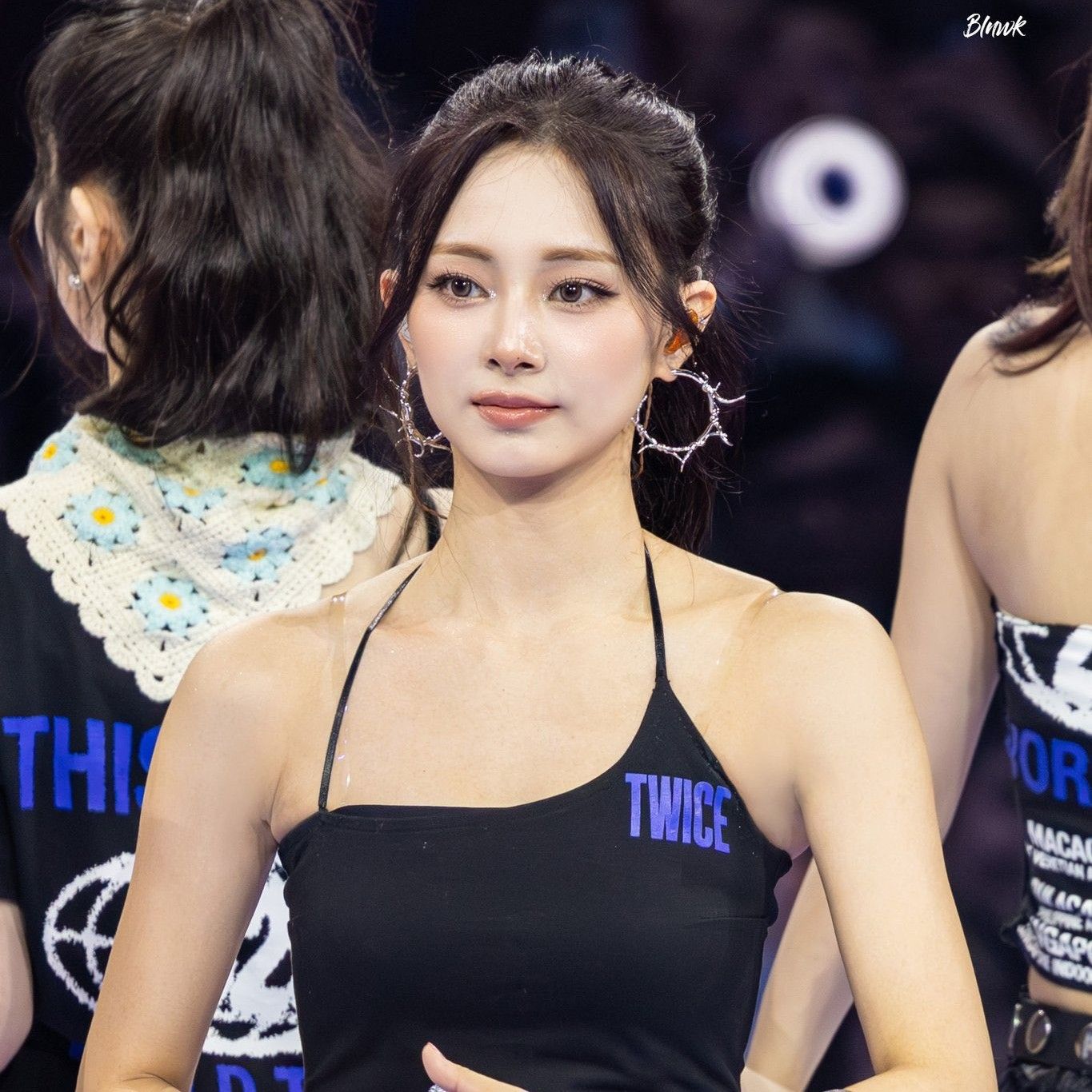 Potret di balik layar Tzuyu (TWICE)