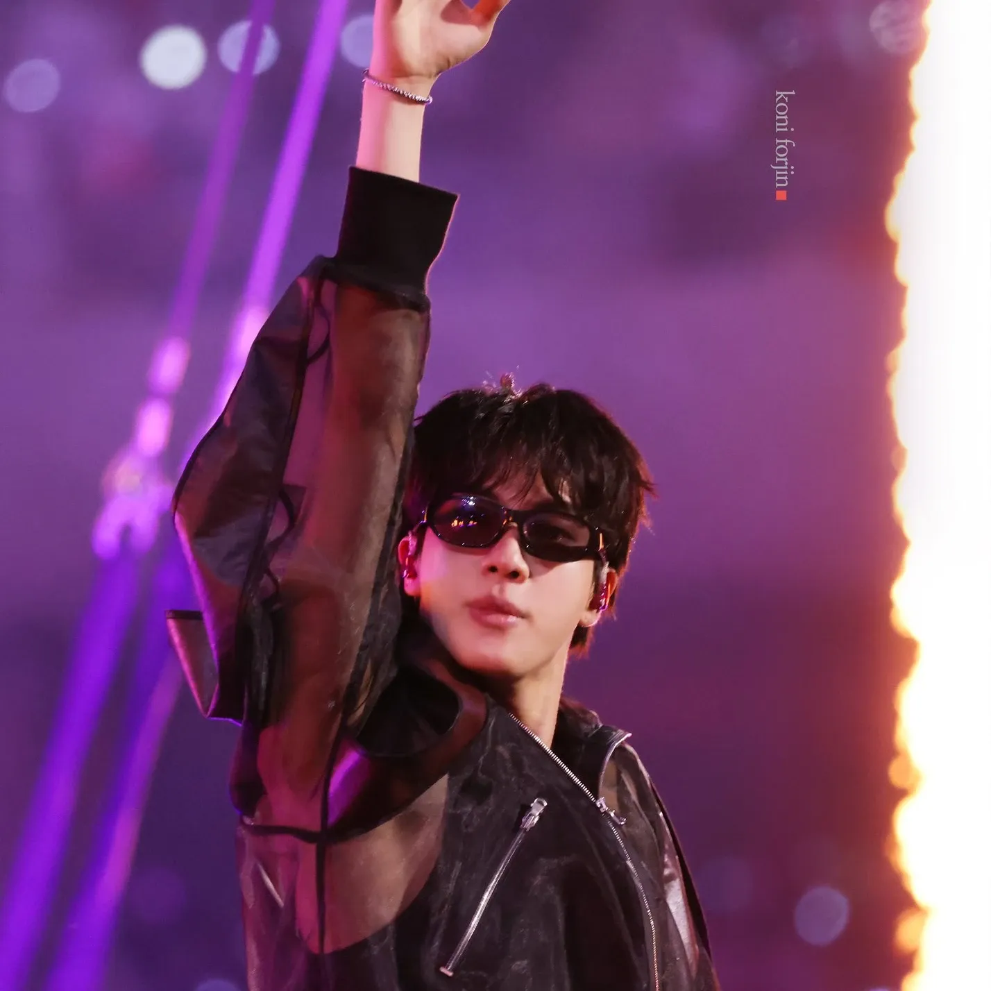 Potret di balik layar Jin (BTS)