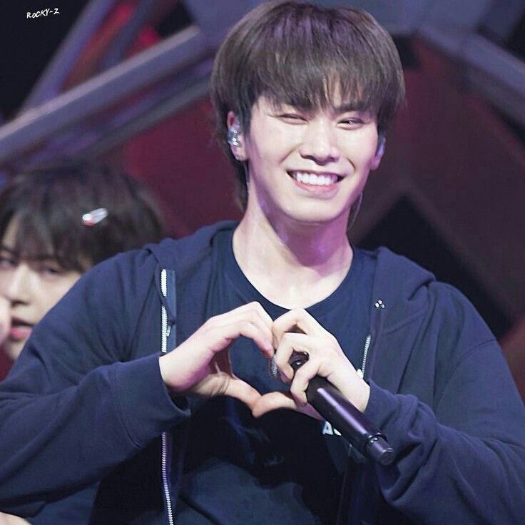 A moment captured by Rocky's fan