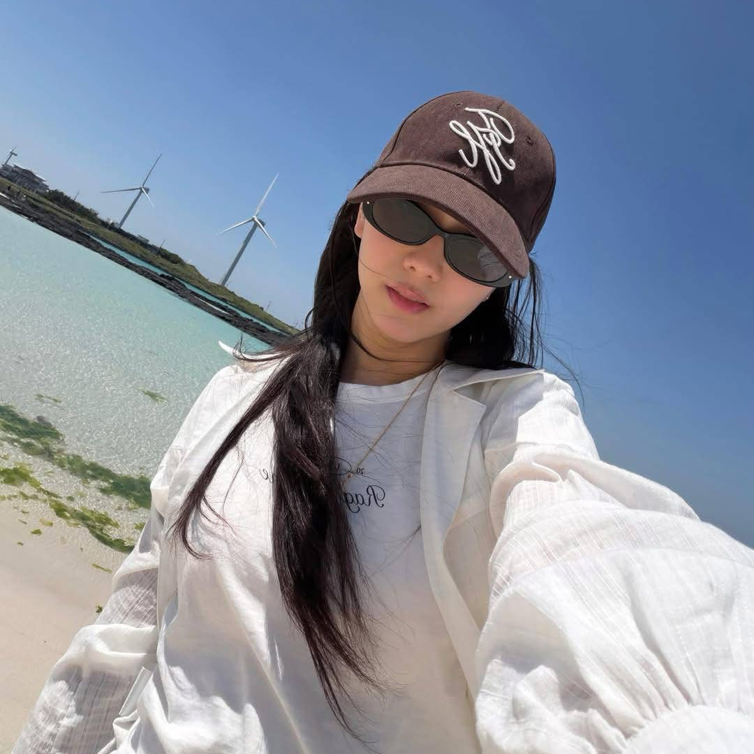 Foto terbaru Jisoo (BLACKPINK)