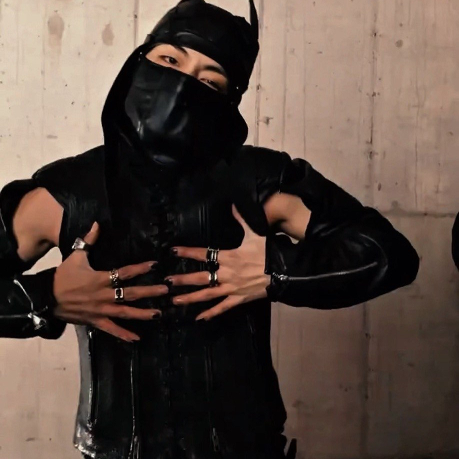 Momen yang diabadikan oleh penggemar V (BTS)