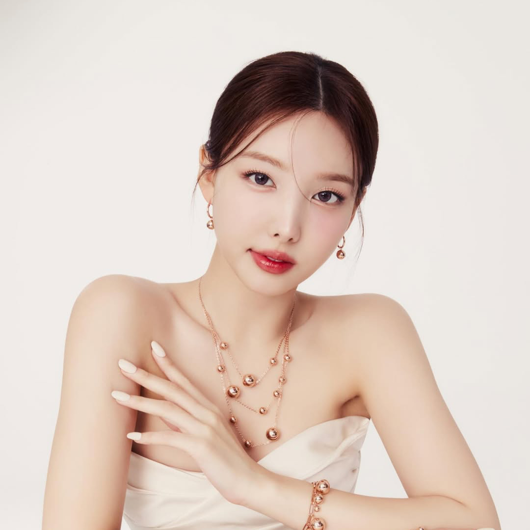 Foto aktivitas terbaru Nayeon (TWICE)